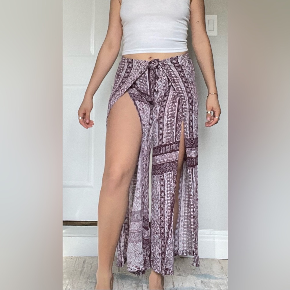 Vanilla star burgundy and white pants